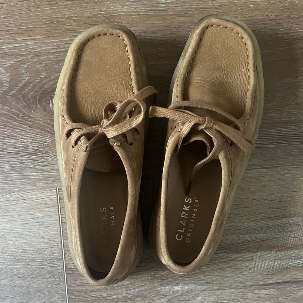 Clark’s wallabies Tan Shoes
